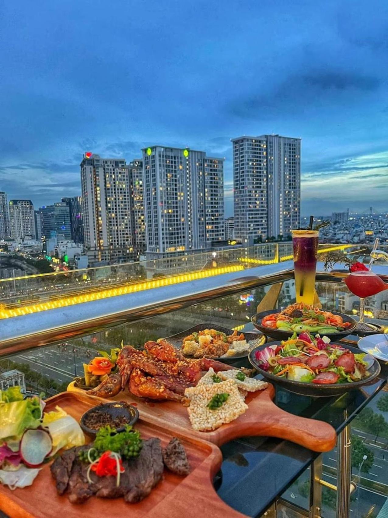 Huazhu Hotel Ho Chi Minh City Exterior photo